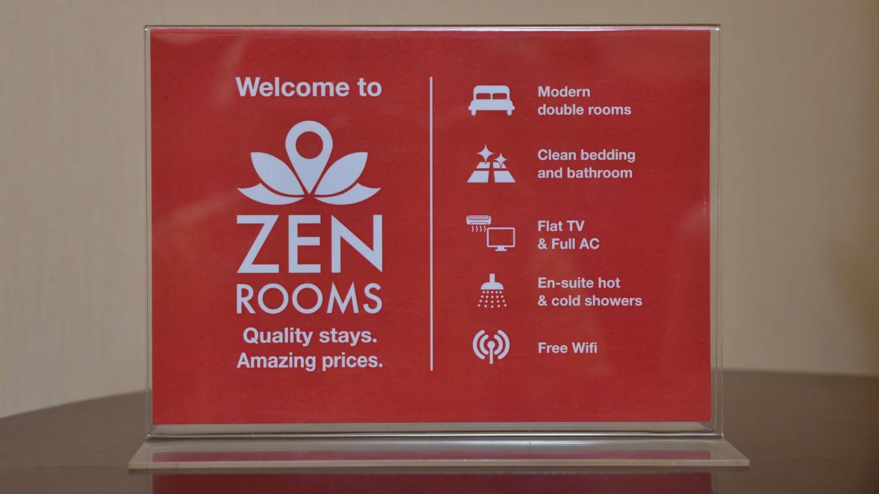 Zen Rooms Basic Kualanamu Medan Exterior photo